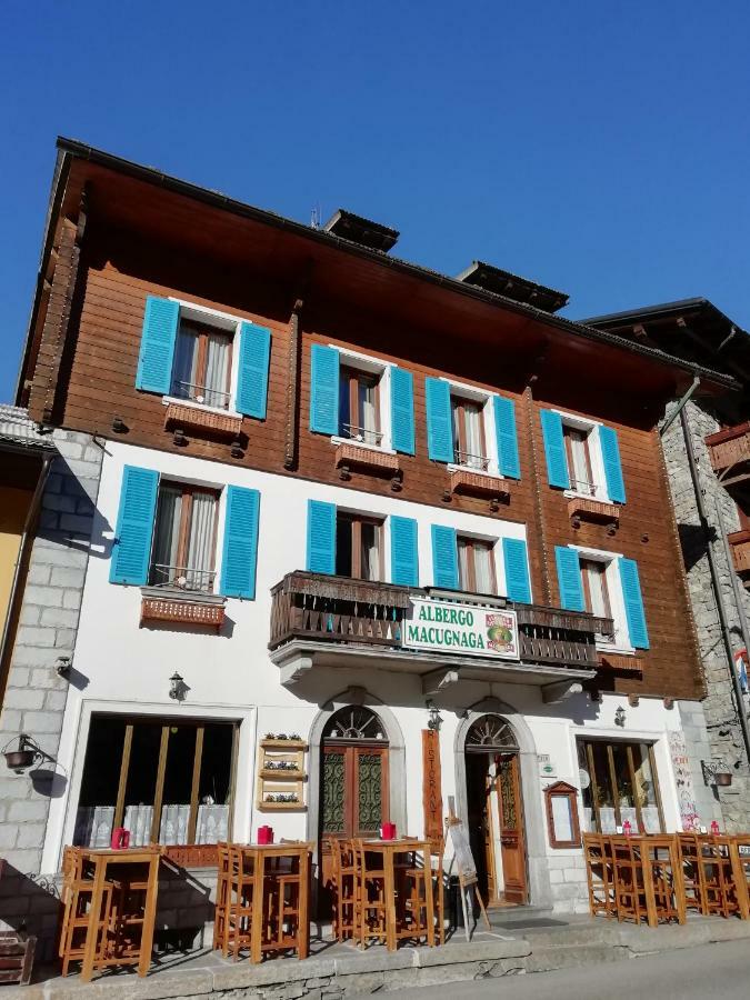 Albergo Ristorante Macugnaga Exterior foto